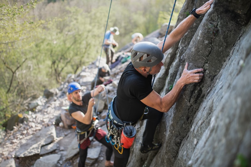 Doğada kaya tırmanışı